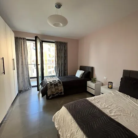 Cozyapartmens * Тирана