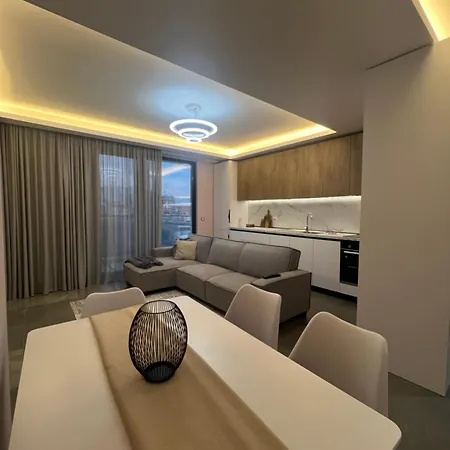 Cozyapartmens * Тирана